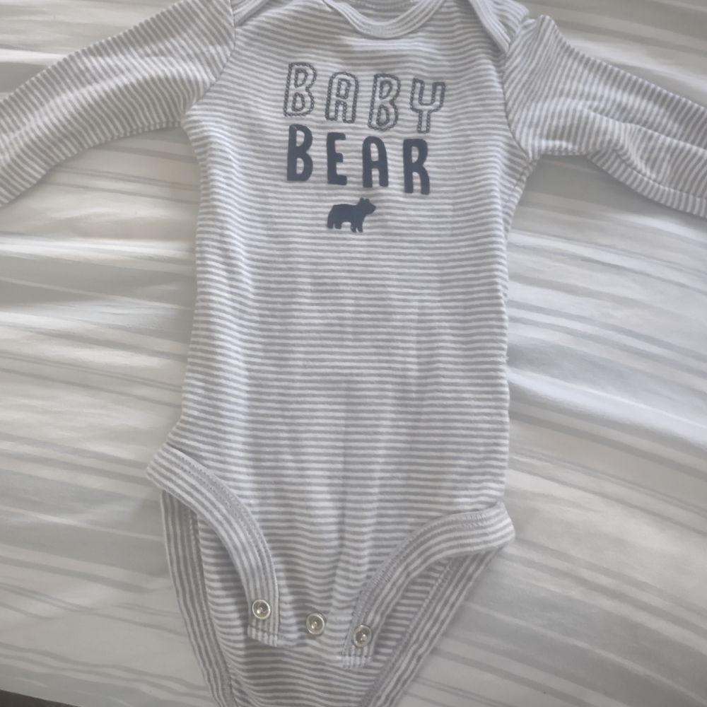 Carter's onesie 3 mon